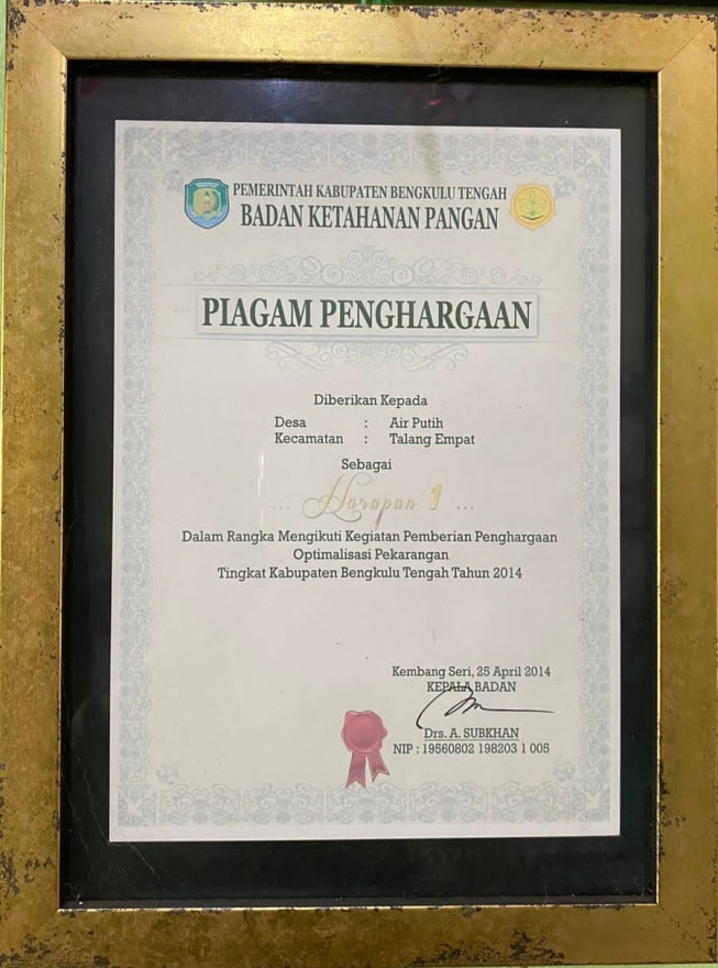 Album : PIAGAM PENGHARGAAN DARI BADAN KETAHANAN PANGAN